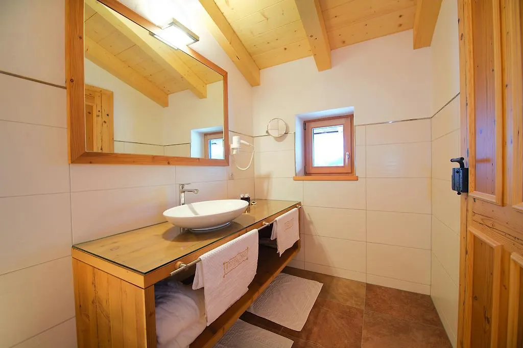 Wallegg Lodge - Alpine Premium Chalet - Ski In-Ski Out - Real Alpine Location Saalbach Saalbach-Hinterglemm