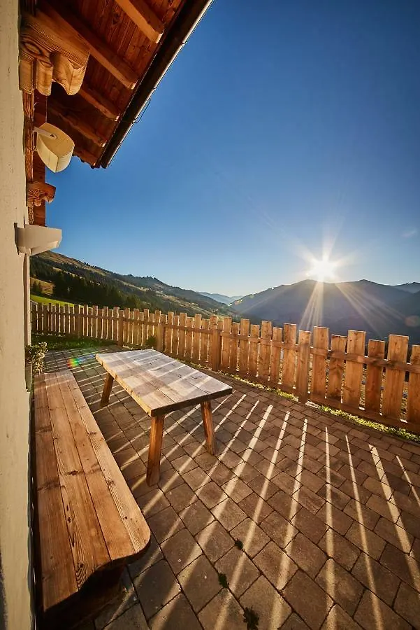 Wallegg Lodge - Alpine Premium Chalet - Ski In-Ski Out - Real Alpine Location Saalbach 0*, Saalbach-Hinterglemm Austria